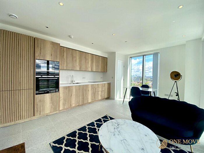 1 Bedroom Flat To Rent In Tapestry Way, Jacquard Point, E1