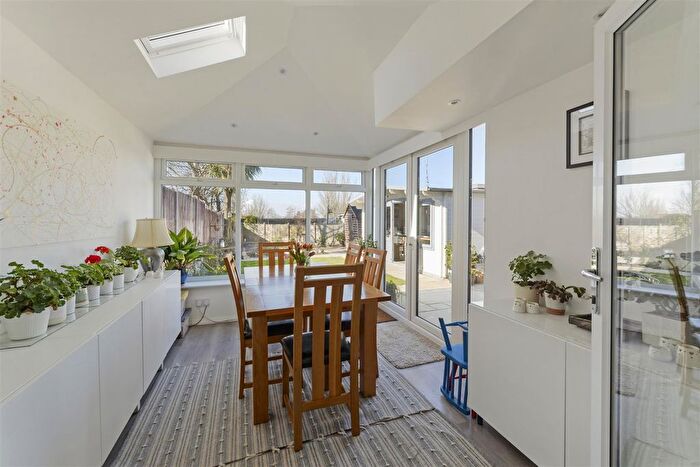 2 Bedroom Bungalow For Sale In Warrington Road, Paddock Wood, Tonbridge, TN12