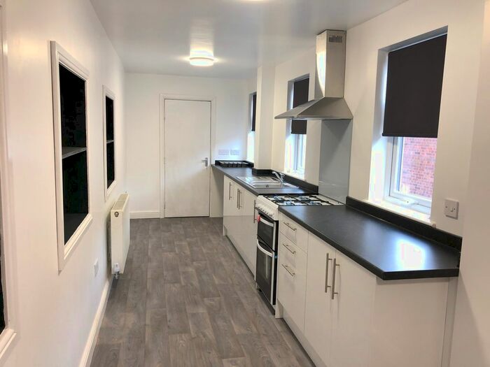 1 Bedroom Flat To Rent In Fold Street, City Centre, Wolverhampton, WV1