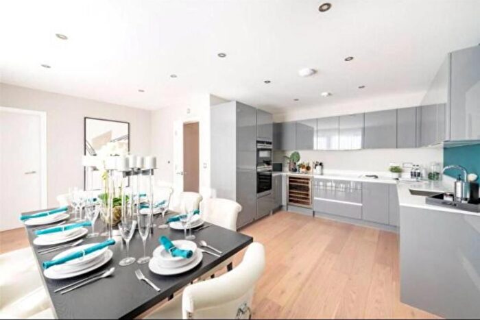 5 Bedroom Detached House For Sale In Oldwell Road, Headington, OX3