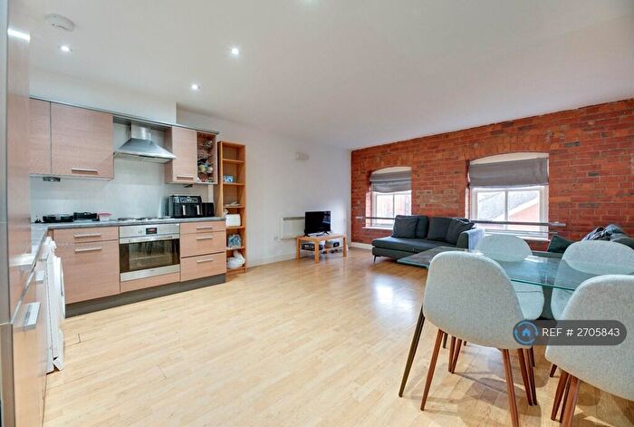 3 Bedroom Flat To Rent In Pandongate House, Newcastle Upon Tyne, NE1