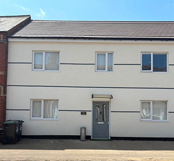 2 Bedroom Flat To Rent In Moor Road, Rushden, NN10