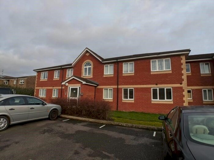 2 Bedroom Flat To Rent In Peterhouse Close, Peterborough, PE3