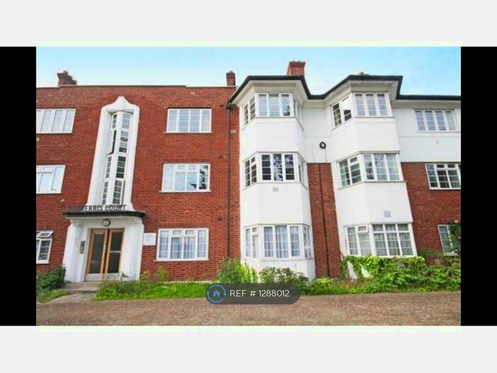 2 Bedroom Flat To Rent In Great West Road, Hounslow TW5