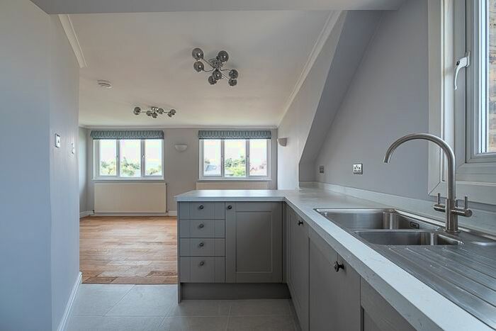 2 Bedroom Flat To Rent In Homefield Road, London, SW19