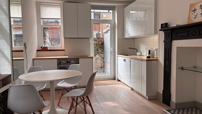 1 Bedroom Flat To Rent In Archway Road, Highgate, N6