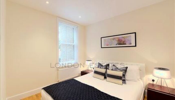 1 Bedroom Flat To Rent In Hamlet Gardens, Ravenscourt Park, W6