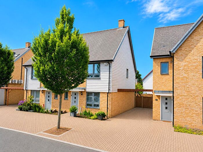 3 Bedroom Semi Detached House For Sale In Repton Avenue, Repton Park, TN23