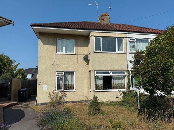 2 Bedroom Flat For Sale In Wharnecliffe Close, Bristol, BS14