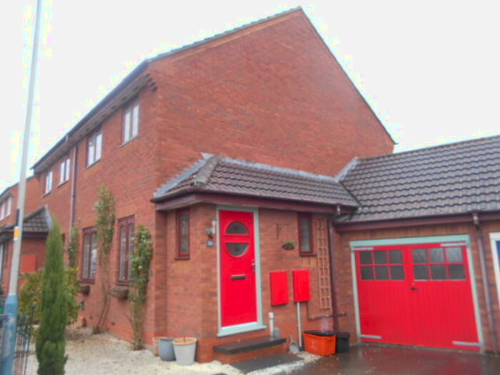 3 Bedroom Semi-Detached House To Rent In Thornhill Drive, Swindon, Wiltshire, SN25