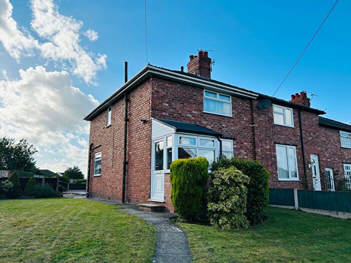 2 Bedroom End Of Terrace House For Sale In Barsbank Lane, Lymm, WA13