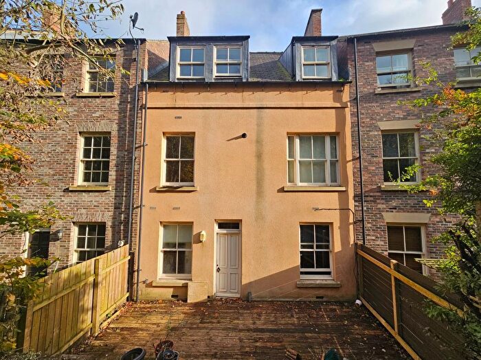 7 Bedroom Terraced House To Rent In Highgate, Durham, DH1