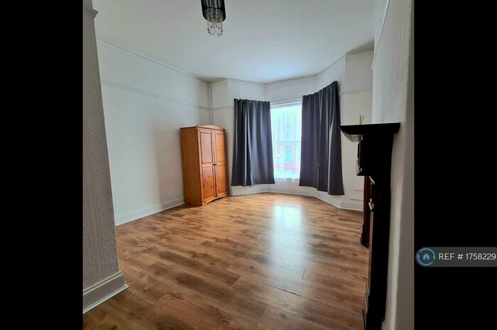 Studio To Rent In Studio, Uplands, Swansea, SA2