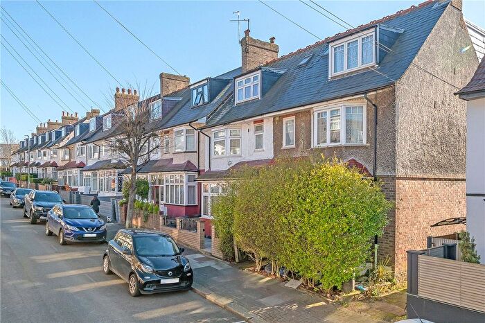 4 Bedroom Semi-Detached House For Sale In Lynwood Road, Tooting, London, SW17