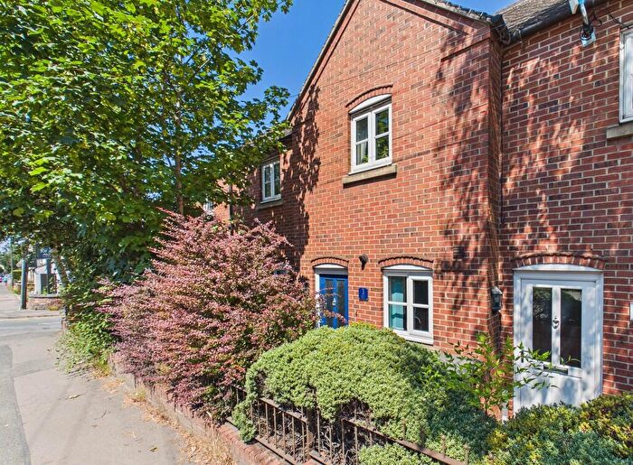 2 Bedroom Terraced House For Sale In Sutton Place, High Street, Woodville, DE11