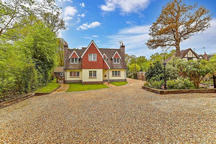 3 Bedroom Detached House For Sale In Horsham Road, Dorking, Surrey, RH5