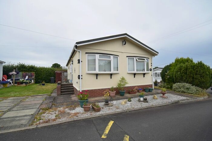 2 Bedroom Mobile/park Home For Sale In Grindley Brook, Whitchurch, SY13