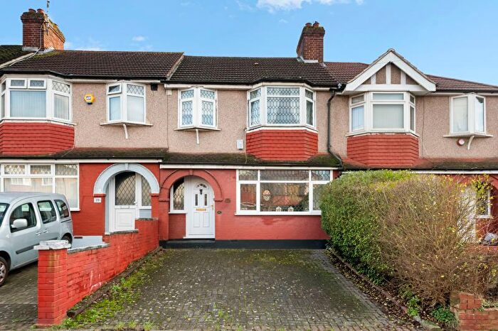 3 Bedroom Terraced House For Sale In Wadham Gardens, Greenford, UB6
