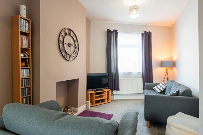 3 Bedroom Terraced House For Sale In Singleton Road, Cardiff, CF24