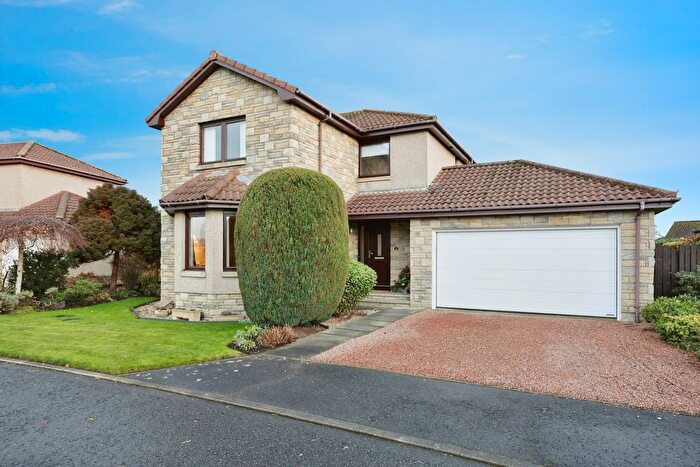 4 Bedroom Detached House For Sale In Normandy Place, Dunfermline, KY11