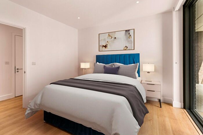 2 Bedroom Apartment To Rent In Station Road, London, SE13