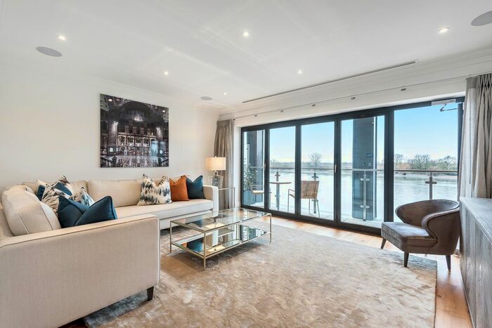 3 Bedroom Terraced House To Rent In Rainville Road, London, W6