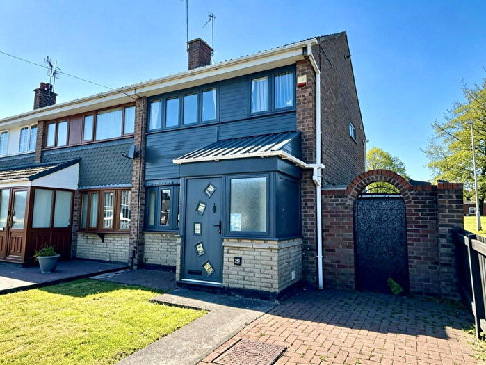 3 Bedroom End Of Terrace House For Sale In Blakeley Walk, Dudley, DY2