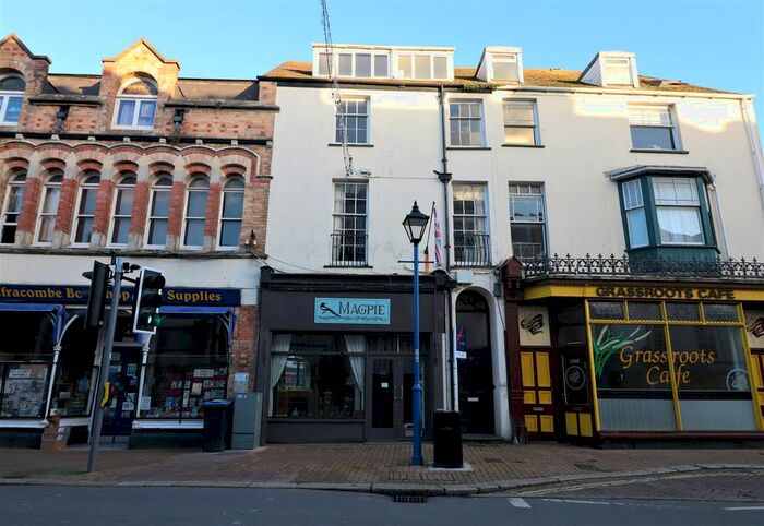 1 Bedroom Flat To Rent In Flat, High Street, EX34