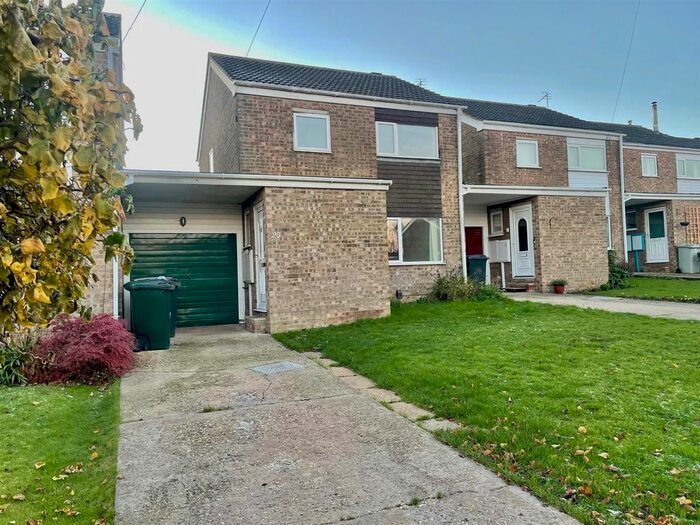 3 Bedroom Detached House To Rent In Seymour Avenue, Louth, LN11