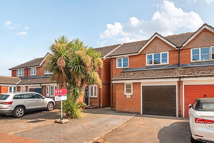3 Bedroom Semi-Detached House To Rent In Windrush, New Malden, KT3