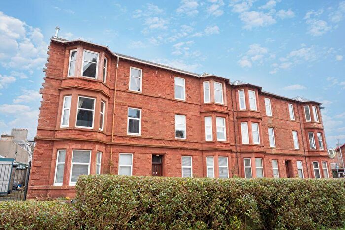 2 Bedroom Flat For Sale In R, Stanlane Place, Largs, KA30