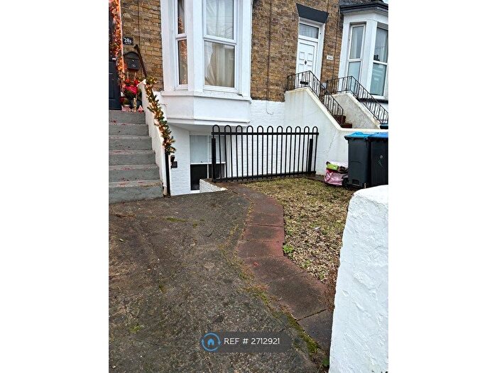 1 Bedroom Flat To Rent In Vale Road, Ramsgate, CT11