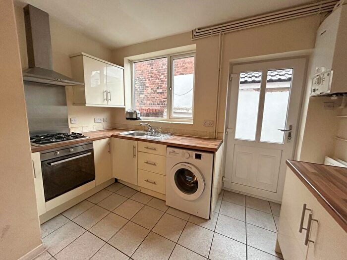 2 Bedroom Terraced House To Rent In Alma Street, Chester, CH3