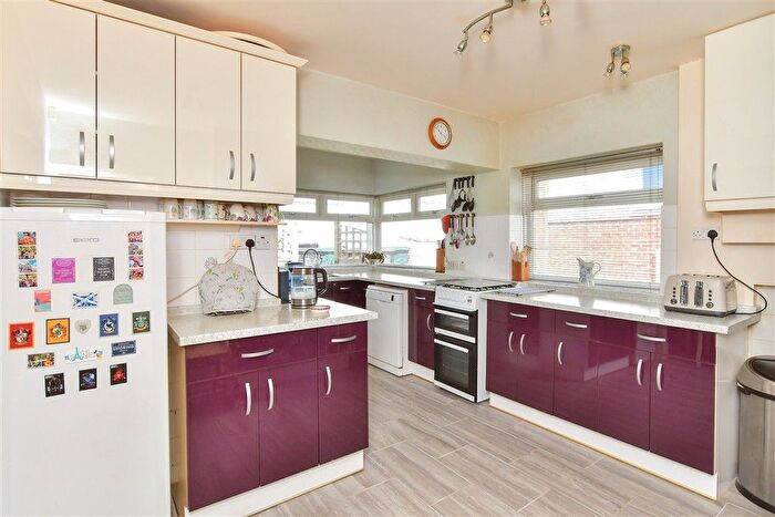 4 Bedroom Semi Detached Bungalow For Sale In The Ridgway, Woodingdean, Brighton, East Sussex, BN2
