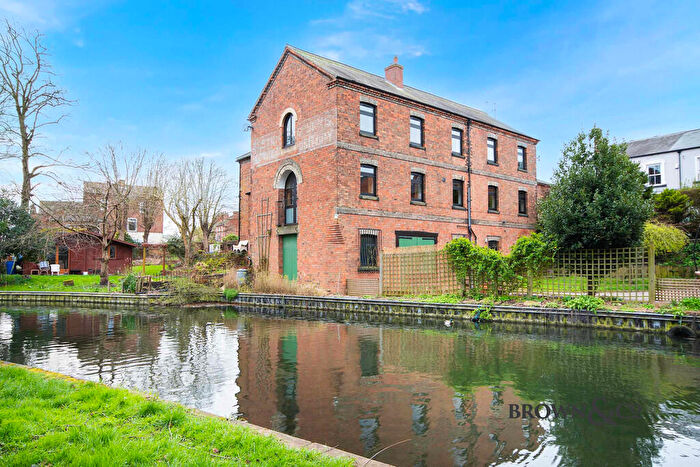 5 Bedroom Semi Detached House For Sale In Cobwell Road, Retford, DN22