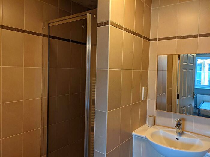 2 Bedroom Apartment To Rent In Phoenix House, Oxford Road, Reading, Berkshire, RG1