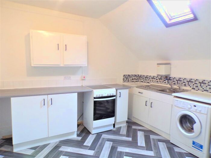 1 Bedroom Apartment To Rent In Westbourne Avenue, Hull, HU5