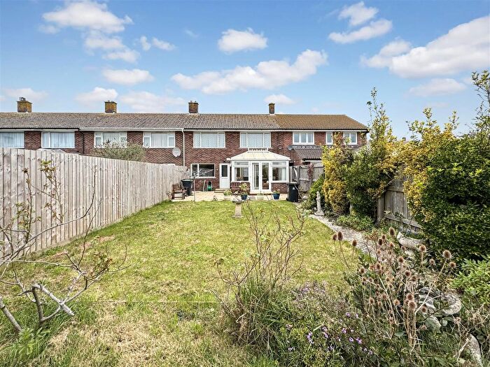 3 Bedroom Terraced House For Sale In Marshallsay Road, Chickerell, Weymouth, DT3