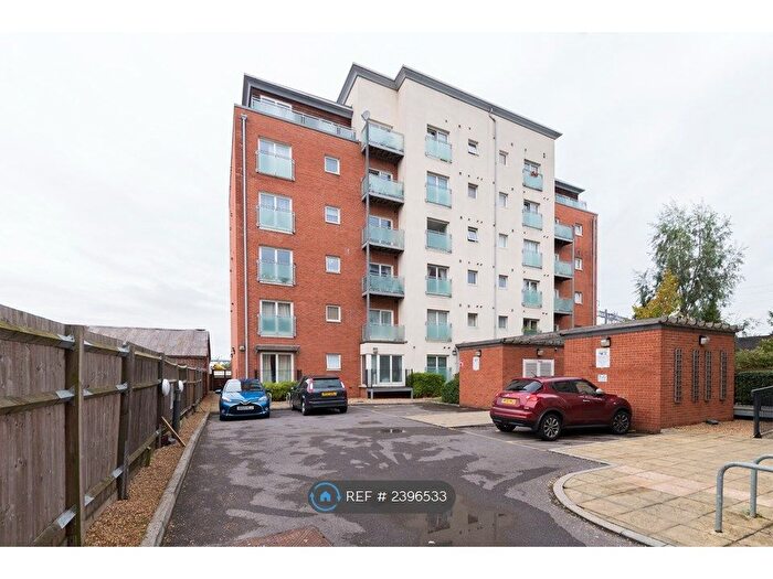 2 Bedroom Flat To Rent In Caversham Road, Reading, RG1
