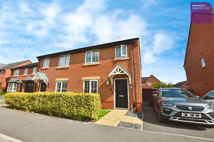 3 Bedroom Semi-Detached House For Sale In Chiswell Road, Cottam, PR4