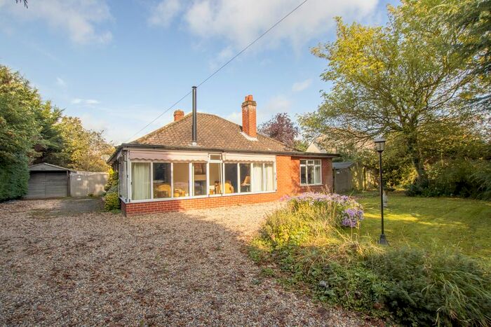 3 Bedroom Detached Bungalow For Sale In Station Road, Yaxham, Dereham, NR19