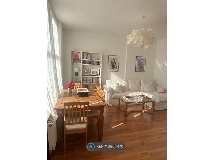 1 Bedroom Flat To Rent In Thicket Road, London, SE20