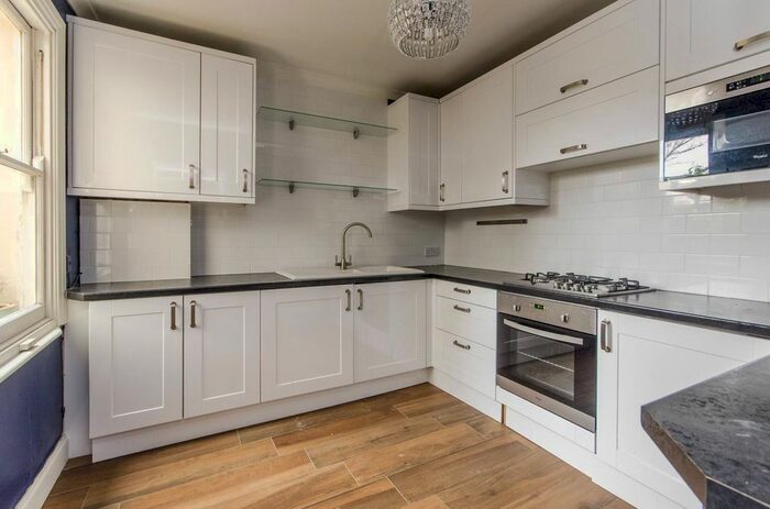 1 Bedroom Flat To Rent In Rosendale Road, West Dulwich, London, SE21