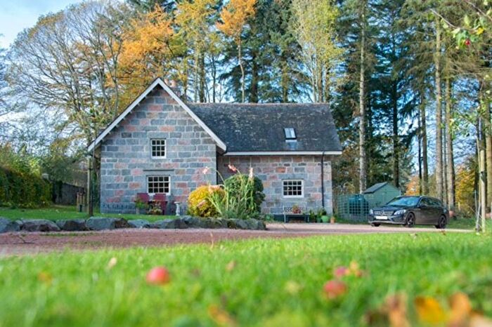 4 Bedroom Detached House To Rent In Castle Fraser, Inverurie, AB51