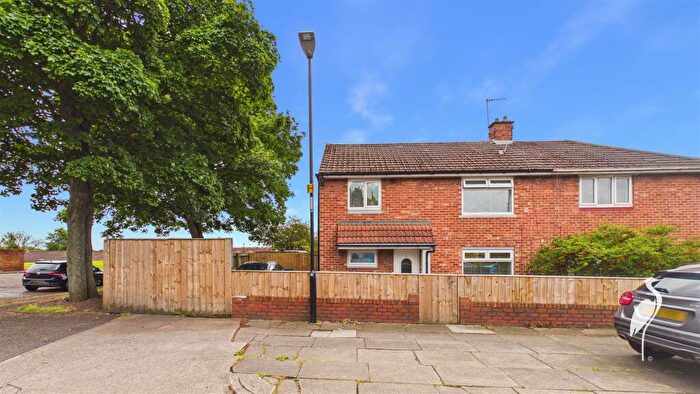3 Bedroom Semi-Detached House For Sale In Galashiels Square, Grindon, Sunderland, SR4