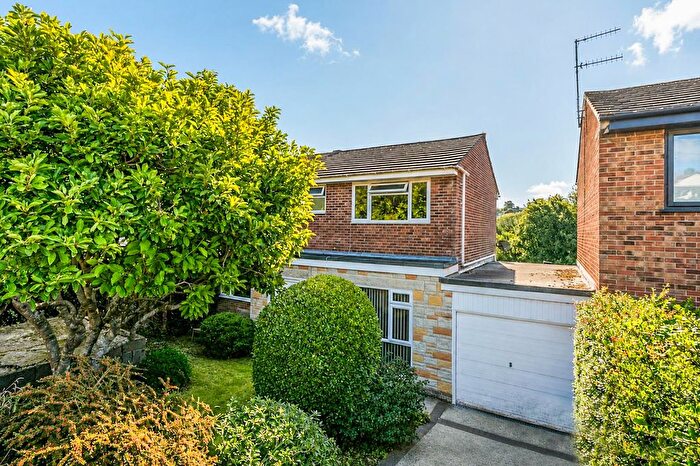 4 Bedroom Link Detached House For Sale In Enkworth Road, Weymouth, DT3