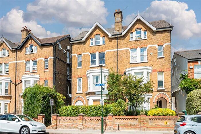 2 Bedroom Flat To Rent In Ferry Road, Teddington, TW11