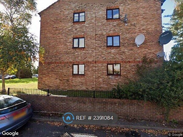Studio To Rent In Trevose House, Slough, SL2