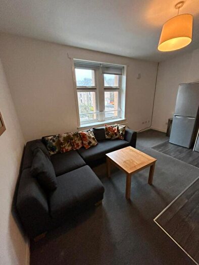 3 Bedroom Flat To Rent In Mitchell Street, West End, Dundee, DD2
