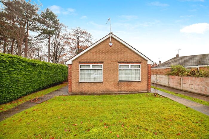3 Bedroom Detached Bungalow For Sale In Pennine Drive, South Normanton, Alfreton, DE55